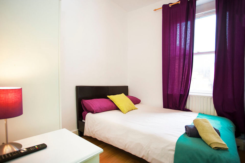 Acomodação com café da manhã  Camden Bnb Hotel Londres