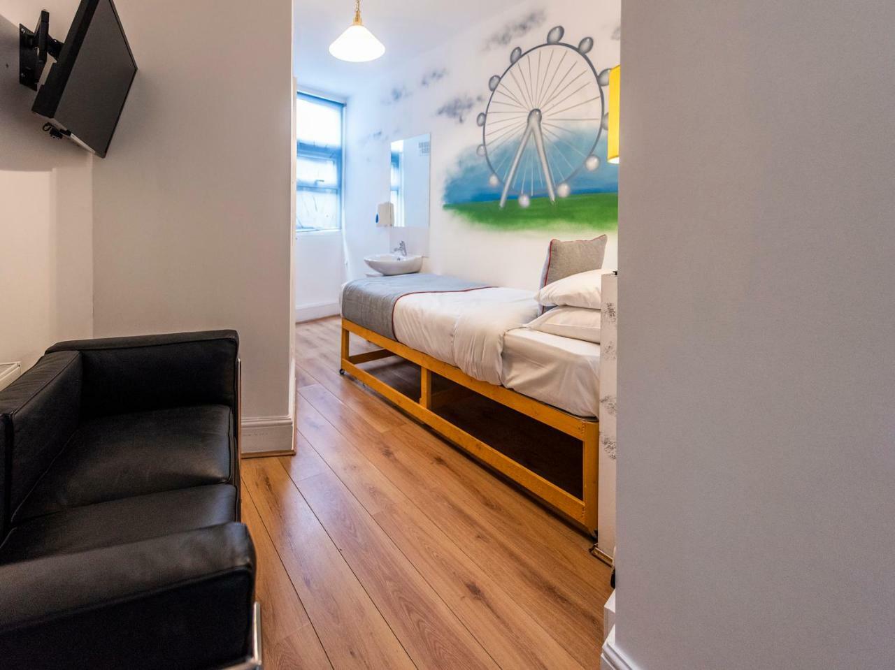 Acomodação com café da manhã  Camden Bnb Hotel 3*